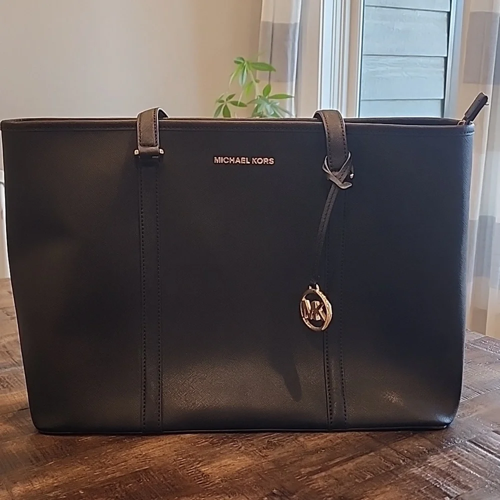 Michael Kors Black Saffiano leather Laptop Tote
